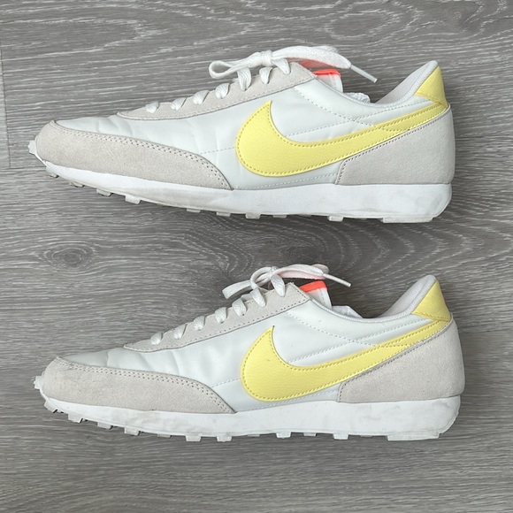 Nike Daybreak Women's Low Pale Ivory Light Citron Causal Sneakers | EUC Size 9.5 - Picture 7 of 11